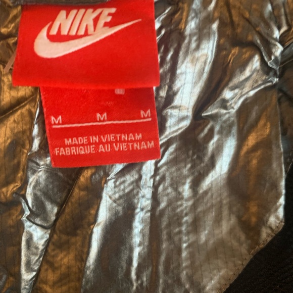 NIKE WINDRUNNER - Picture 7 of 7